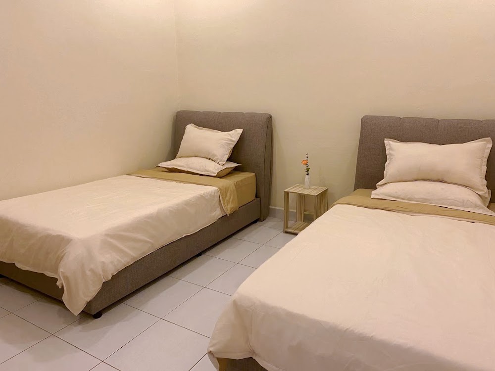 Cozy Homestay Ipoh - Near Station 18 (Single-storey Terrace House)