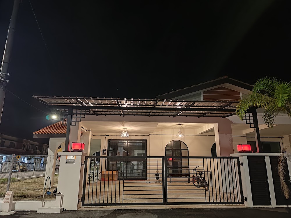 Arjuna Homestay (Batu Gajah)