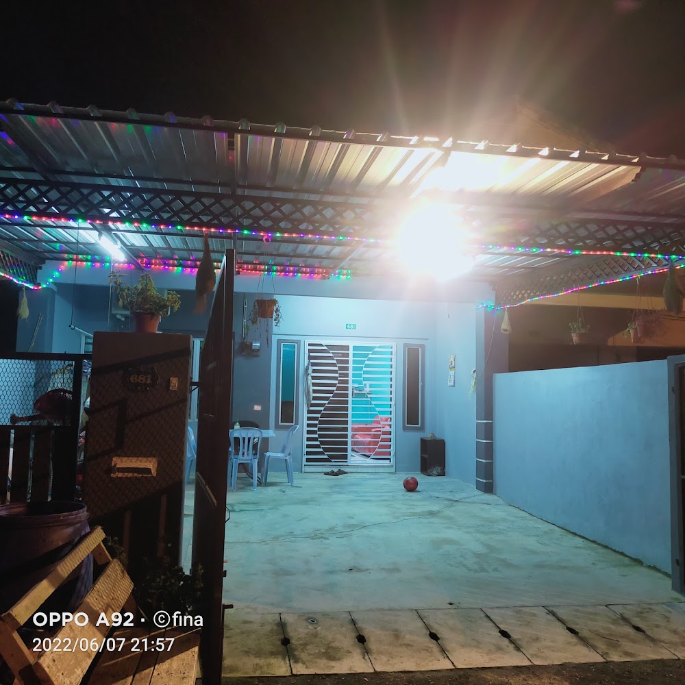 Zarrul Homestay Sungai Siput (u)