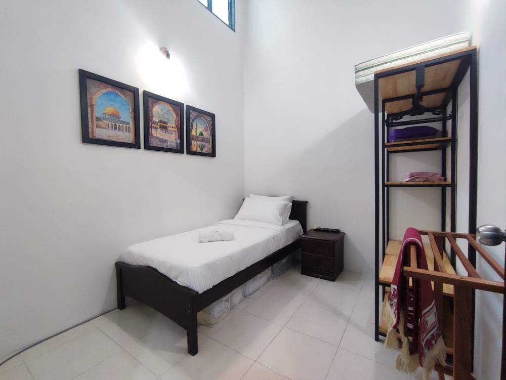 Izzy Tasik Raban Homestay