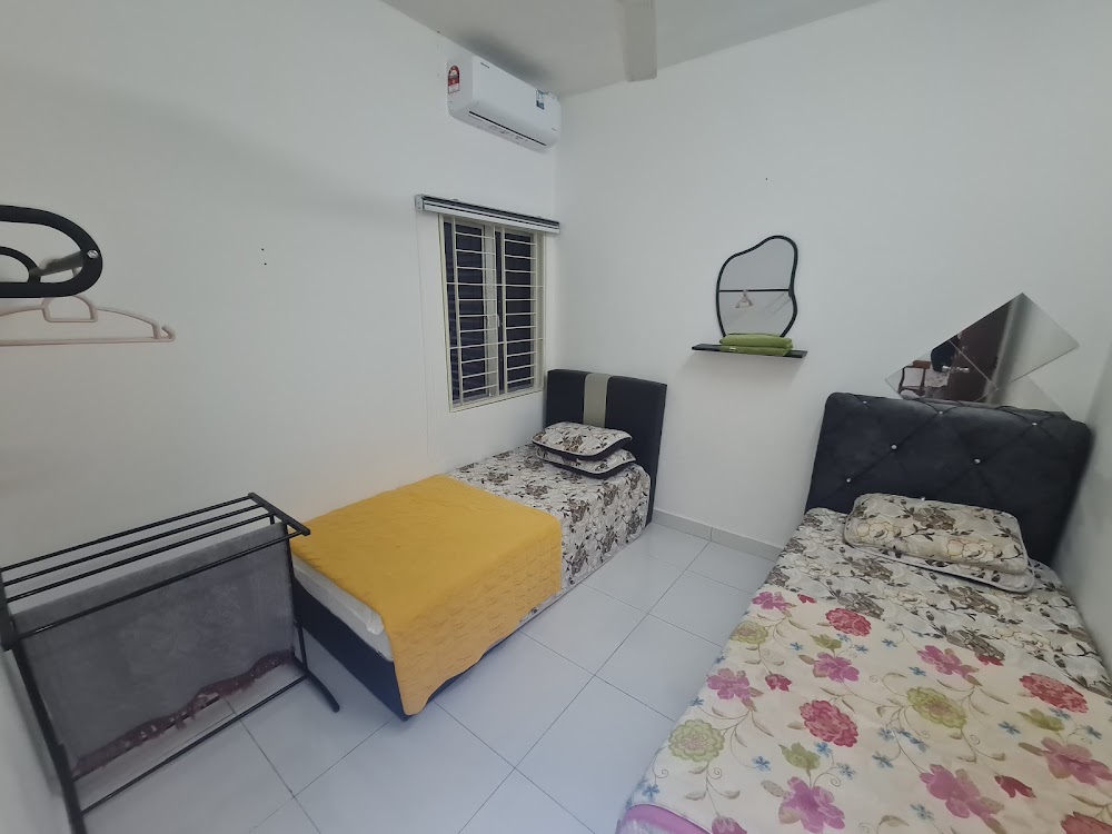 FARA HOMESTAY