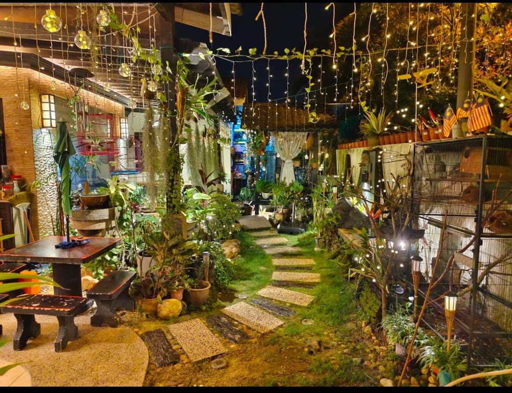 Serindu Homestay Teratak Cinta homestay taman