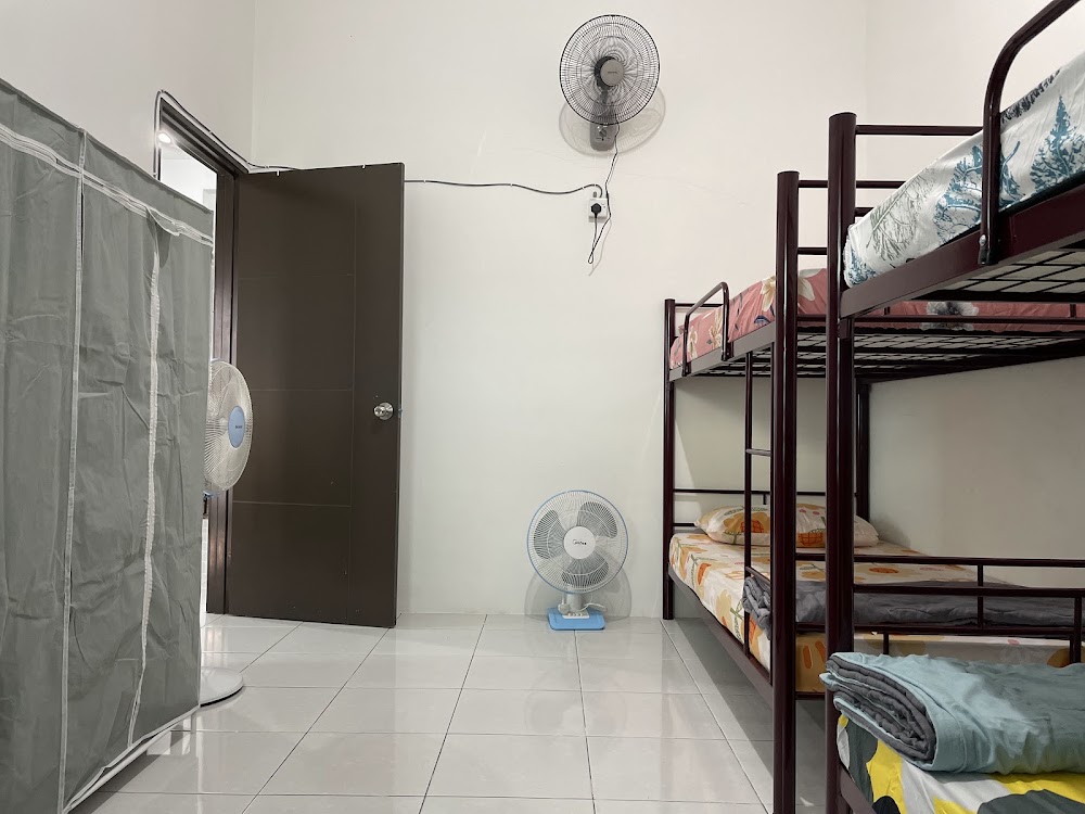 Homestay Taman Heliconia