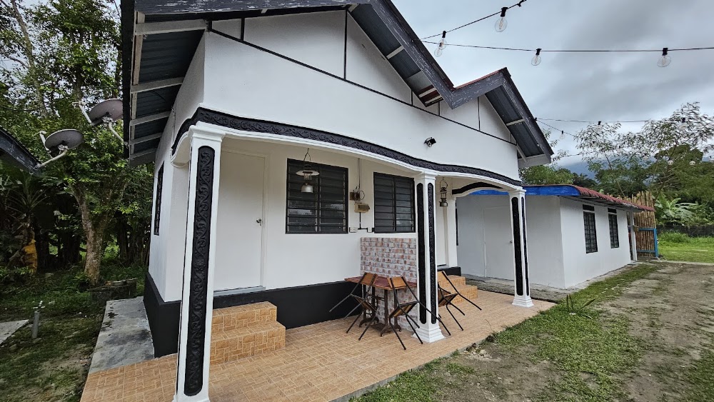 Batu Puteh Chalet Kg. Sahom