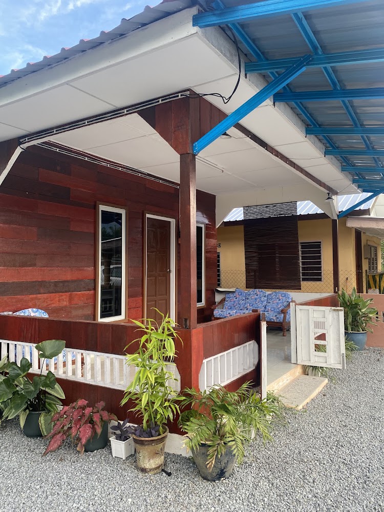 Aki Family Homestay