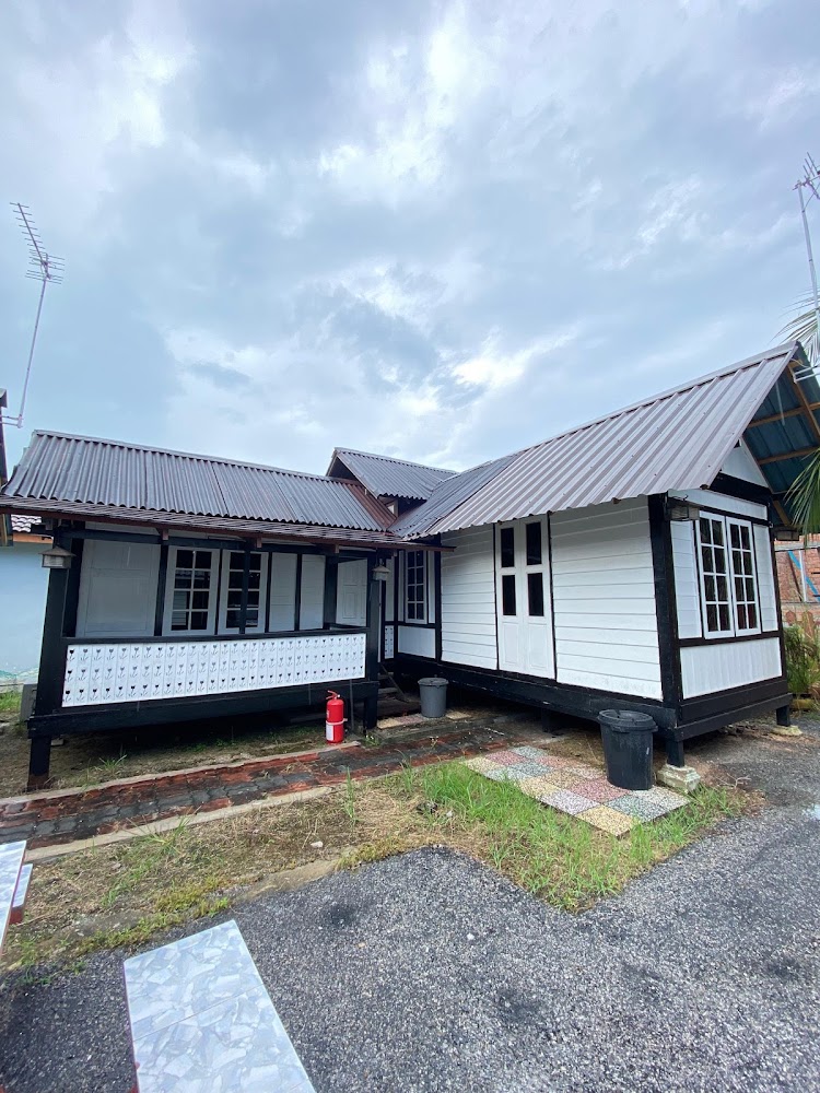 Nami Homestay Teluk Batik