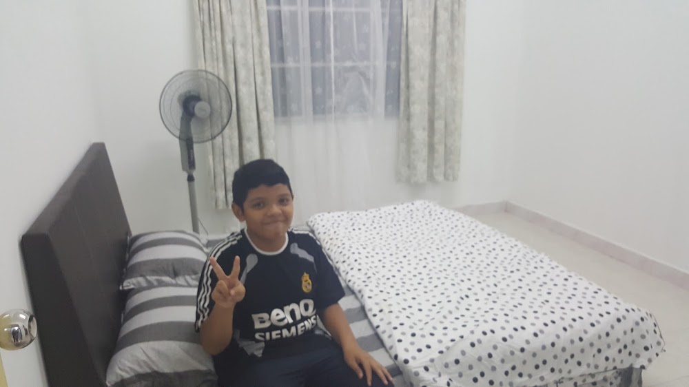 HOMESTAY USTAZAH