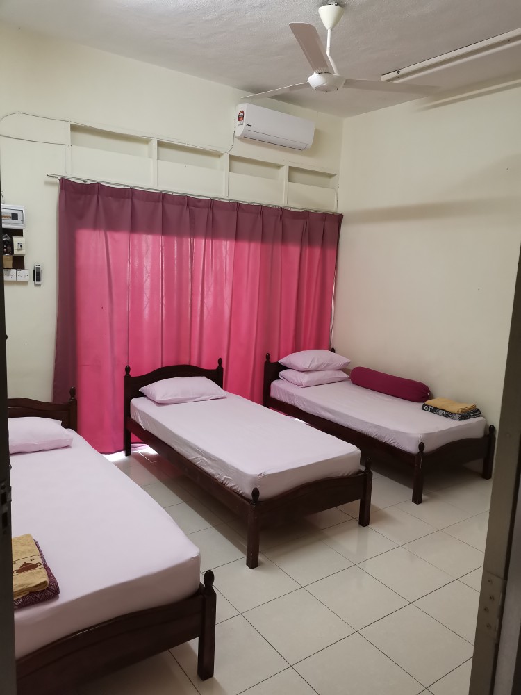 28 Homestay