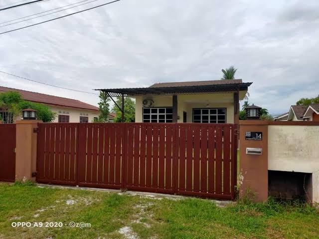 Homestay Haji Din Tronoh Perak