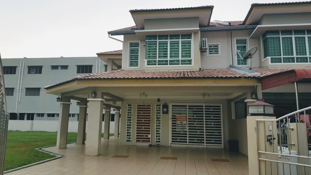 Arina Homestay
