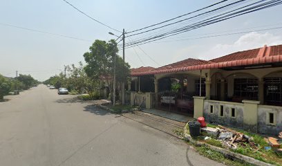 Homestay Parit Buntar with Swimming pool