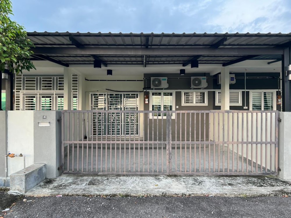 EEYANA HOMESTAY