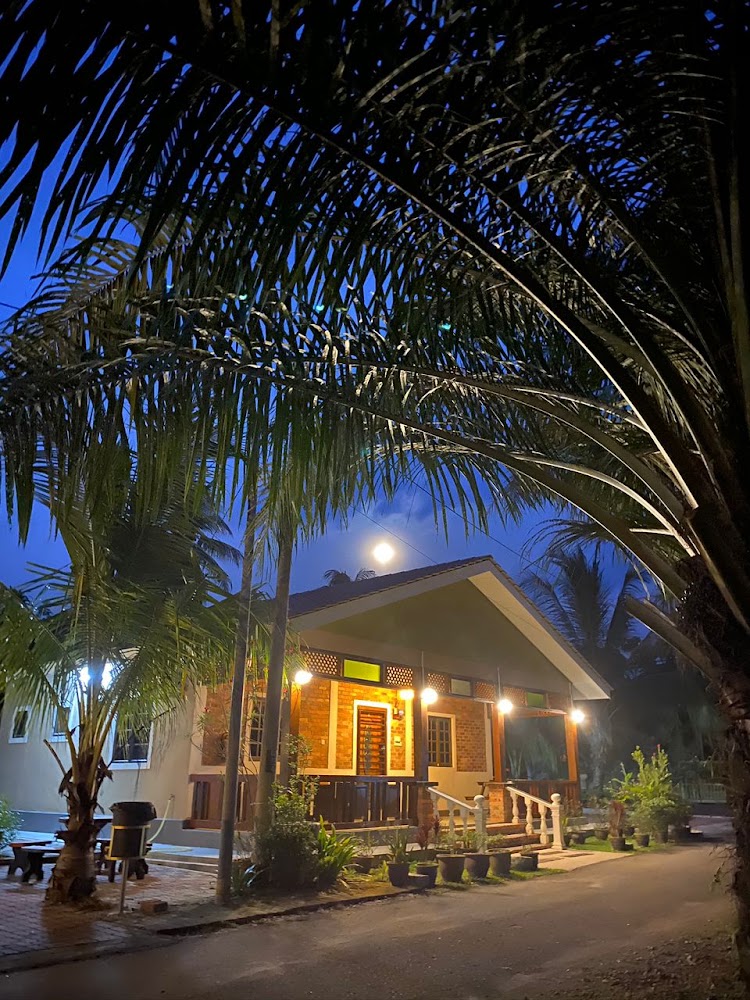 Kelulut Homestay / Saniah Guest House
