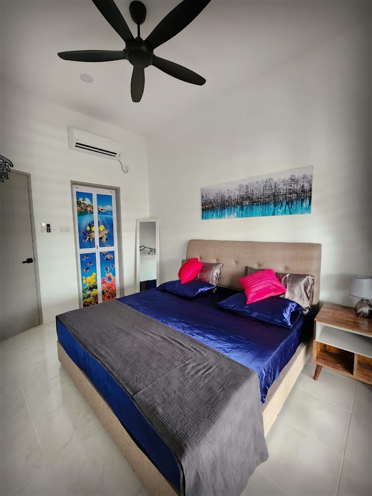 The Lakes Homestay Batu Gajah
