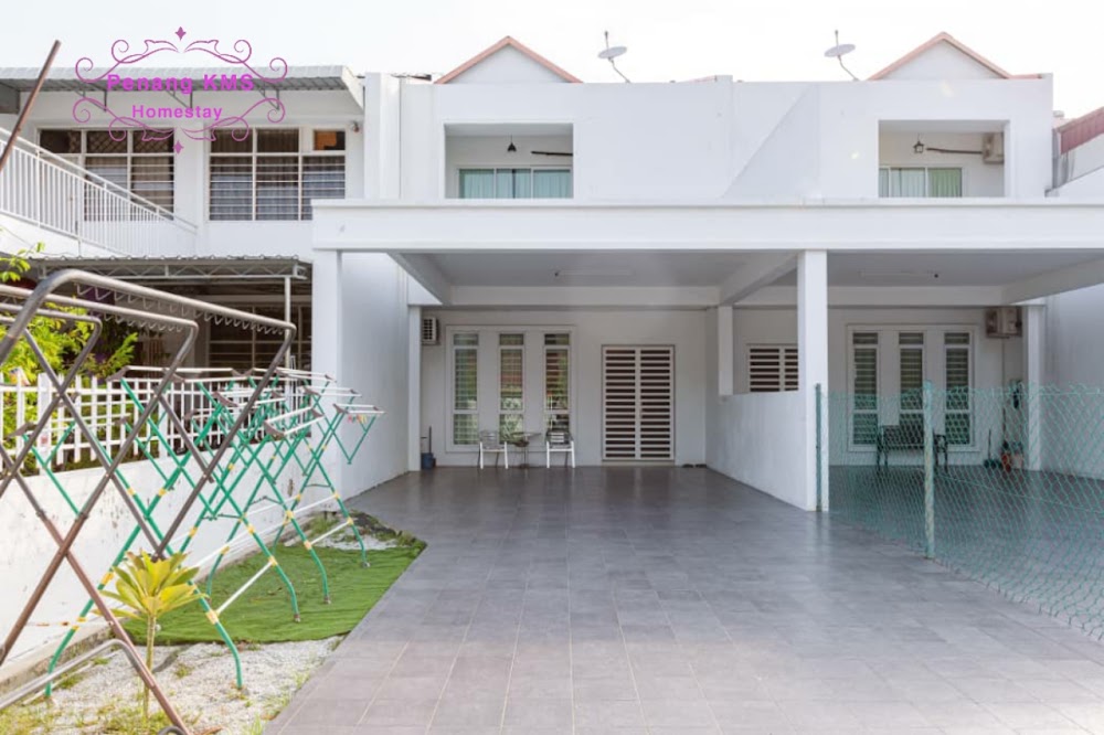 1H Homestay by KMS