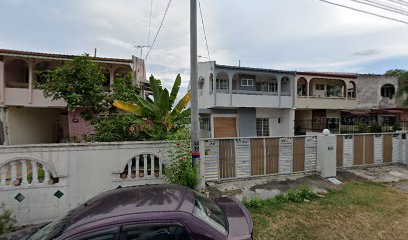 First Garden Homestay